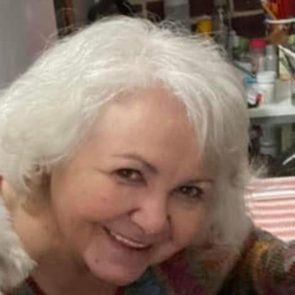 Meet your Posher, Esther - Picture 1 of 1